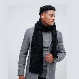 NWT ASOS knitted scarf in black